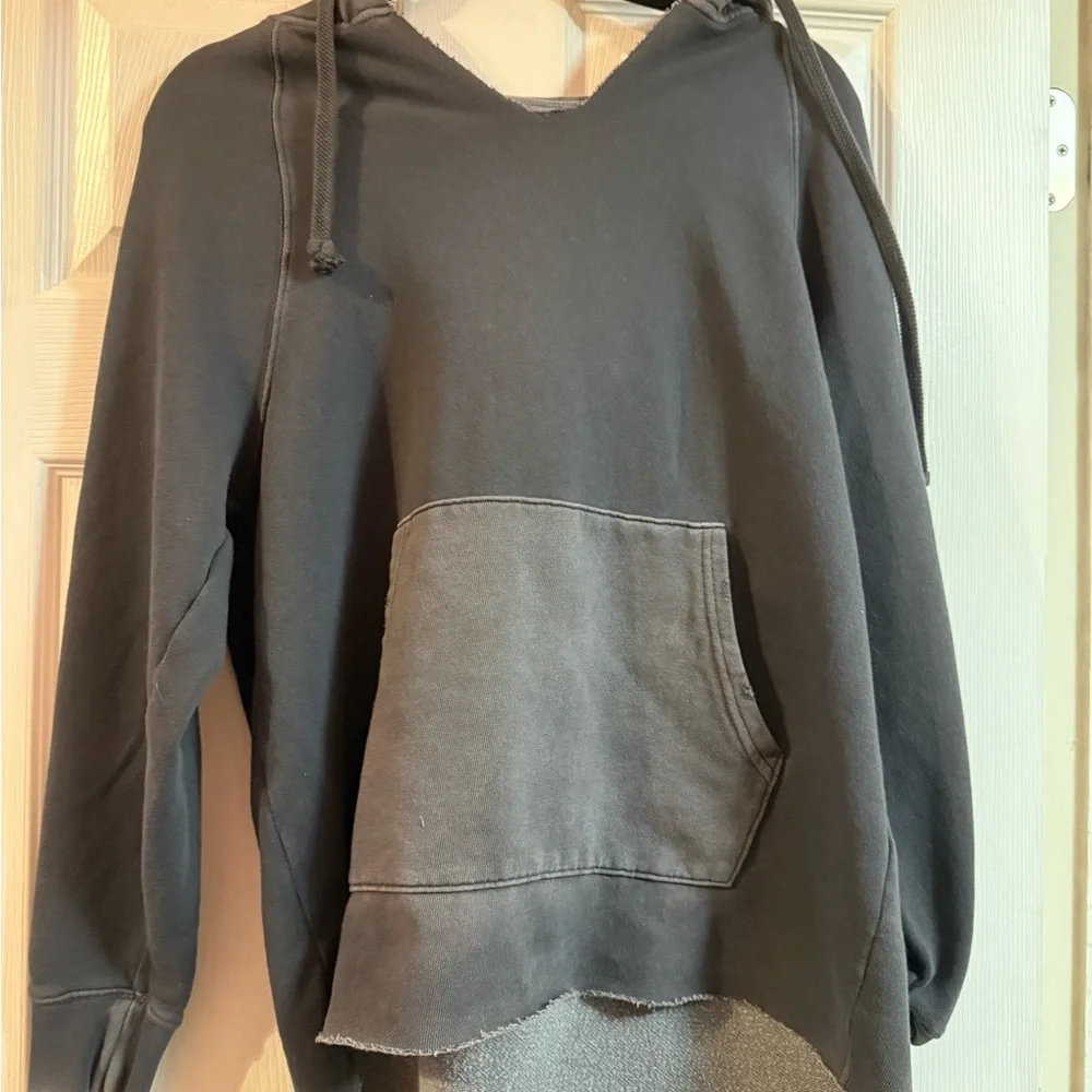 Aerie Charcoal Gray Top - Picture 1 of 4